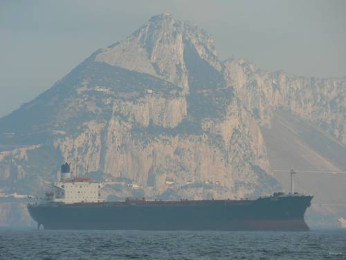 17- Un cargo croise notre route 